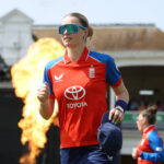 England bowl and hand debut to Corteen-Coleman; Harmanpreet rested – انگلینڈ نے ٹاس جیتا، بھارت کو بیٹنگ کی دعوت، ہرمن پریت کور کو آرام، نئے چہرے میدان میں