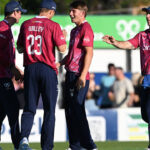Sales sails past Gloucestershire with career-best haul – جیمز سیلز کی شاندار کارکردگی: نارتھمپٹن شائر نے گلوسٹر شائر کو شکست دے دی